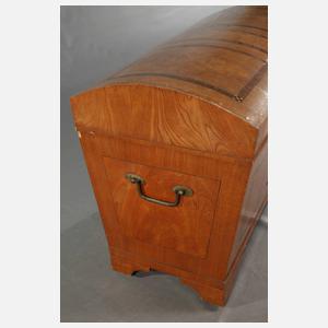 Runddeckeltruhe Biedermeier