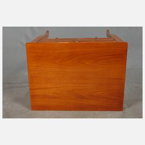 Nähtisch im Biedermeierstil