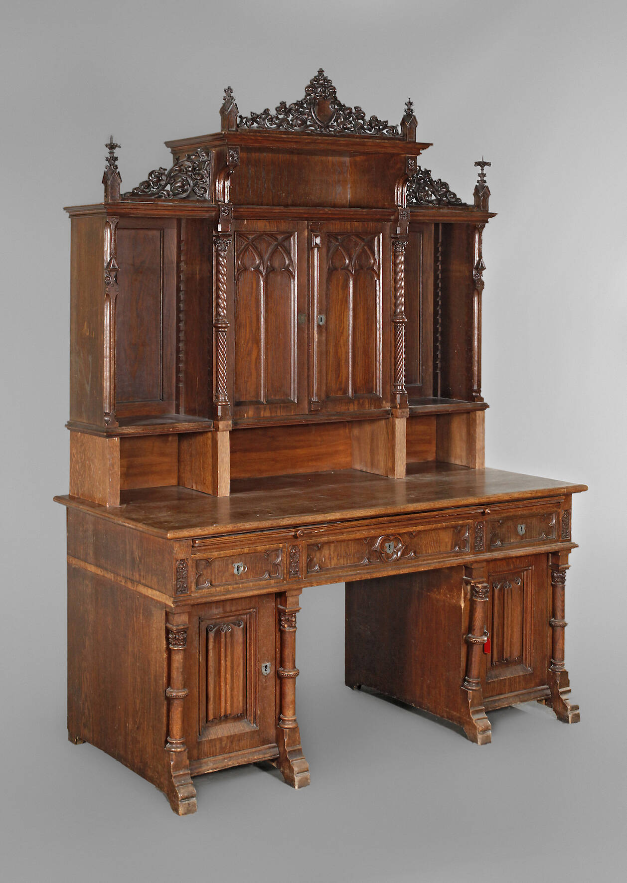 Neogotischer Aufsatzsatzschreibtisch