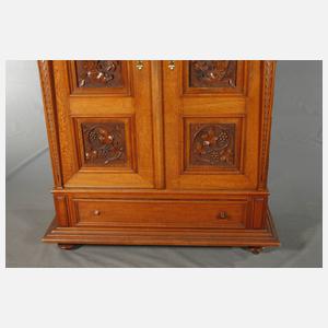 Wäscheschrank Historismus