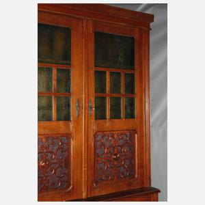 Bücherschrank Historismus