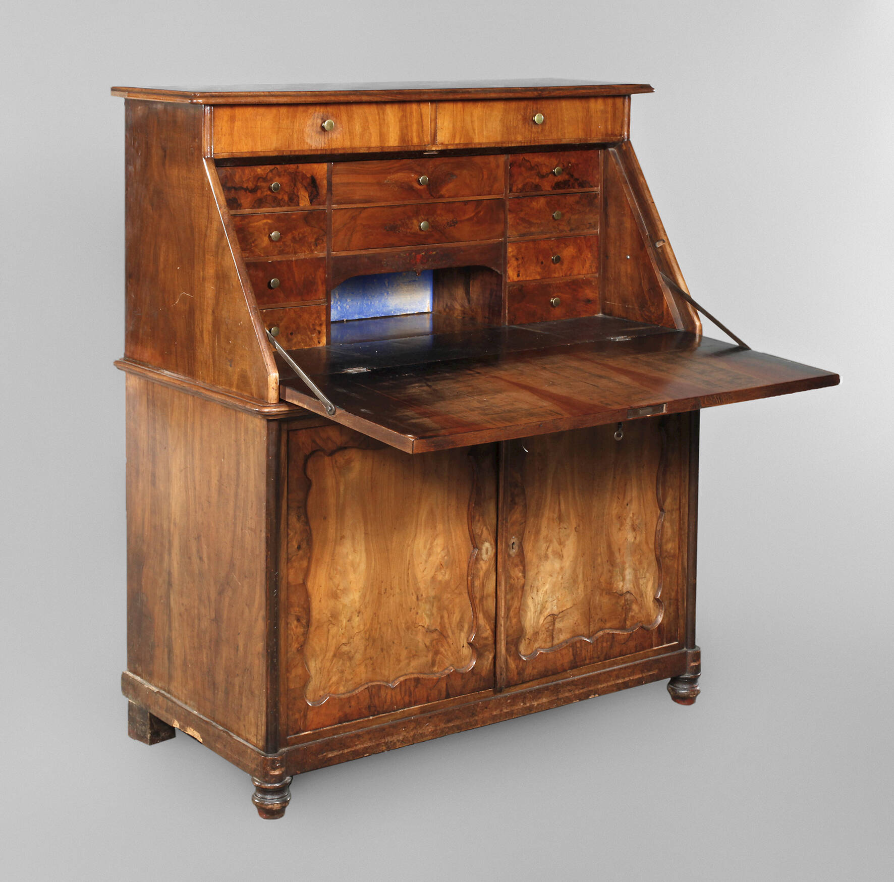 Schrägklappensekretär