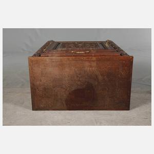 Halbschrank im Barockstil