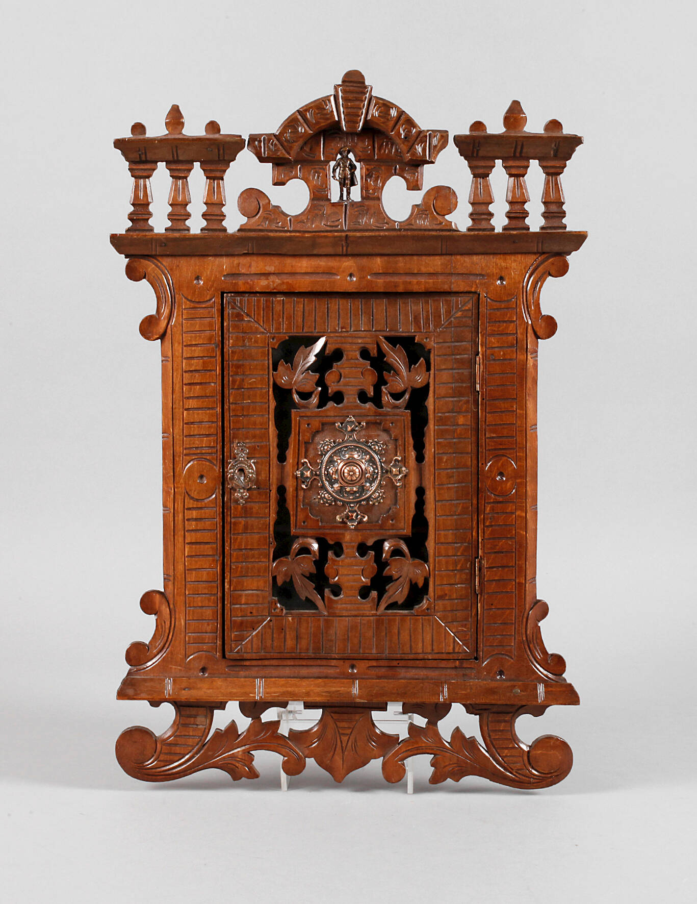 Wandschränckchen Historismus