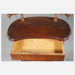 Kleiner Schminktisch