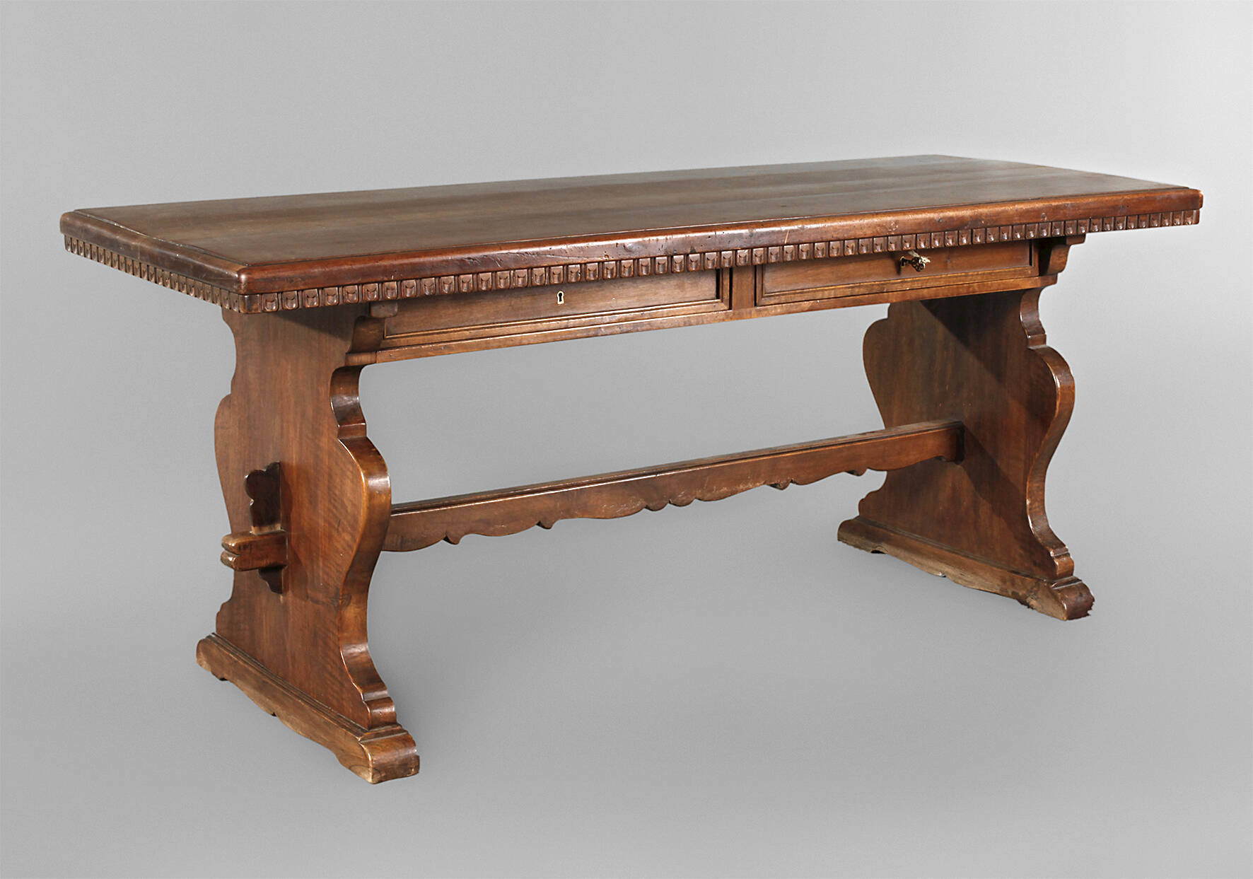 Schreibtisch im Renaissancestil