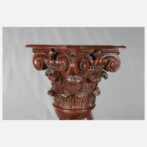 Geschnitzte Blumensäule