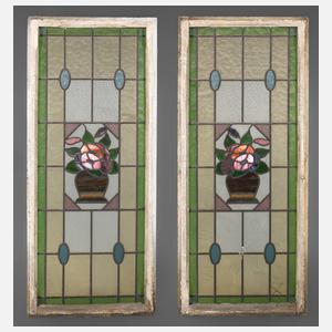 Paar Bleiglasfenster