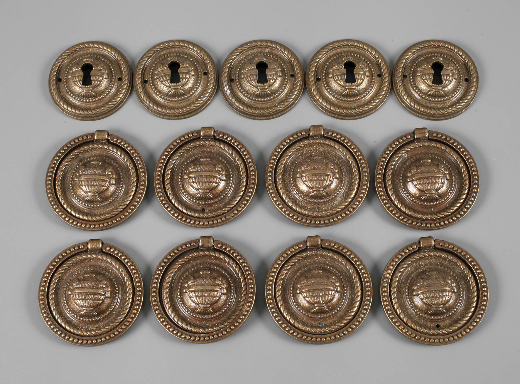 Posten Möbelbeschläge