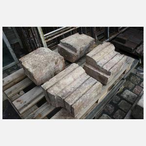 Paar Säulenabschlüsse