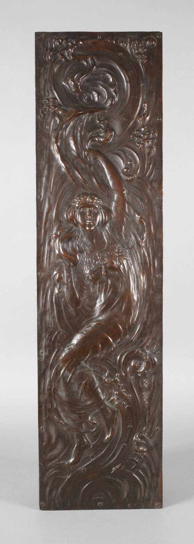 Großes Bronzerelief