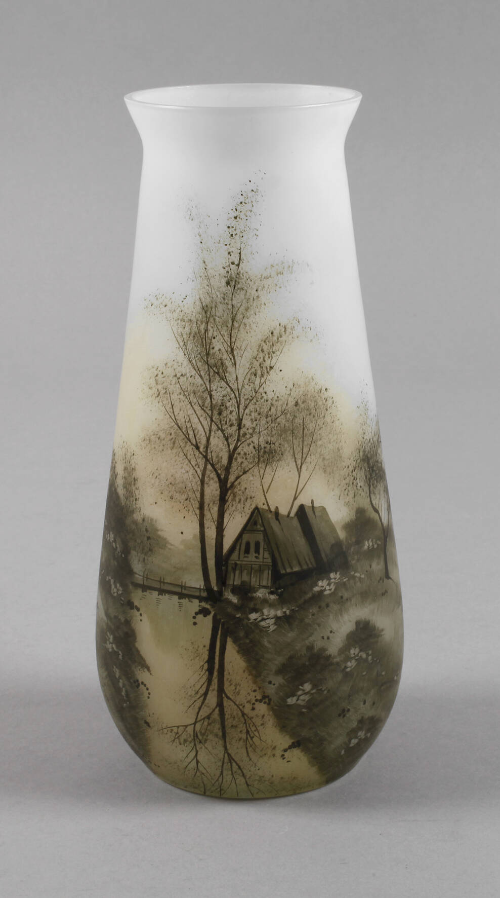Jugendstilvase mit Landschaftsmalerei
