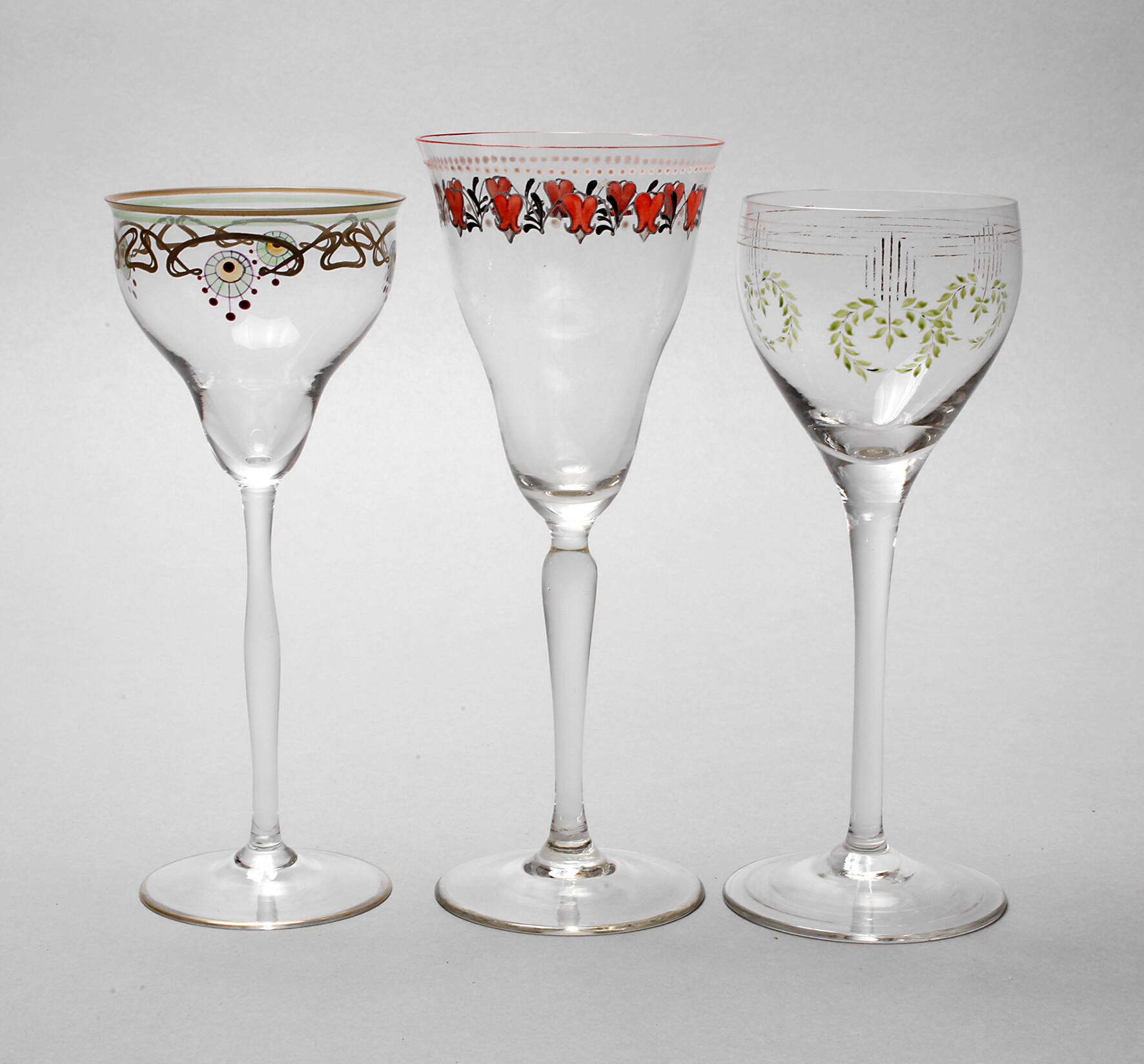 Drei Jugendstil Weinrömer