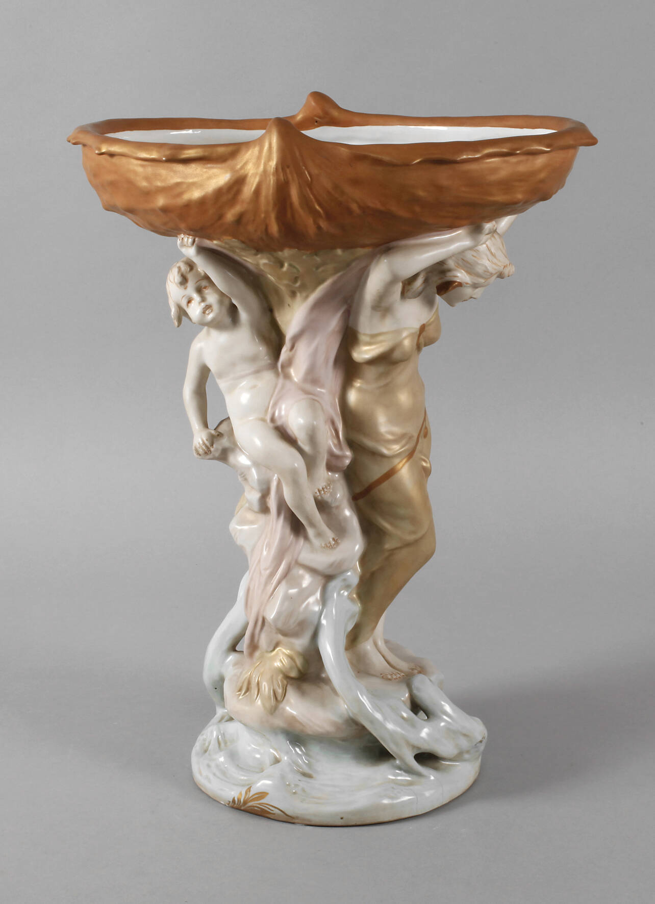 Böhmen großer figürlicher Tafelaufsatz