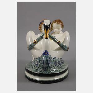 Karlsruhe Schwanenschale mit zwei Putten