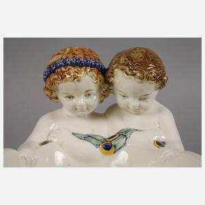 Karlsruhe Schwanenschale mit zwei Putten