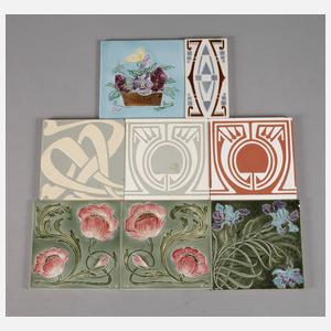 Acht Jugendstil Fliesen