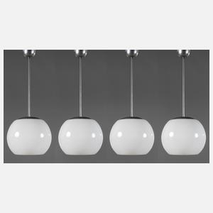 Vier Deckenlampen