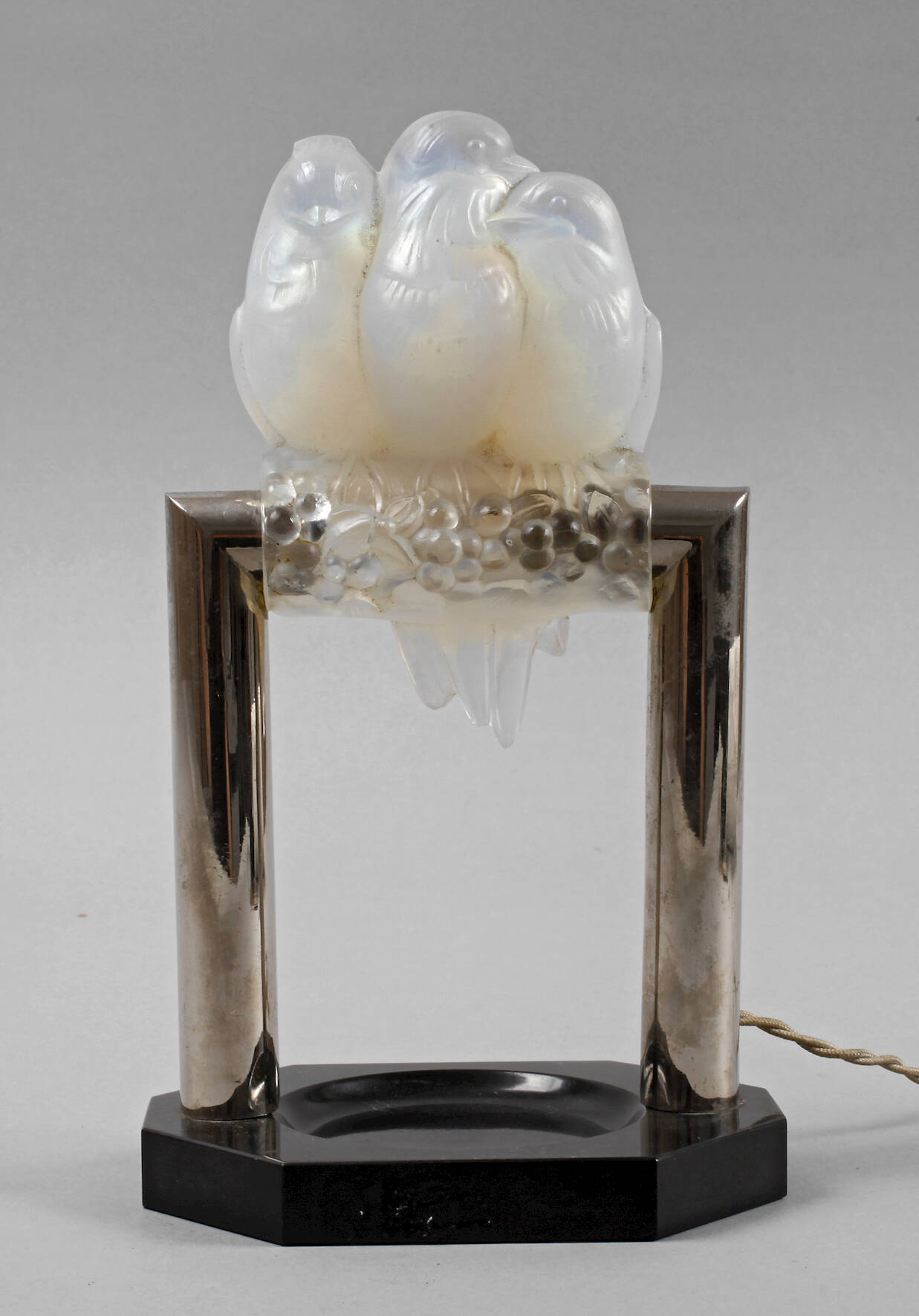 Figürliche Tischlampe Art déco