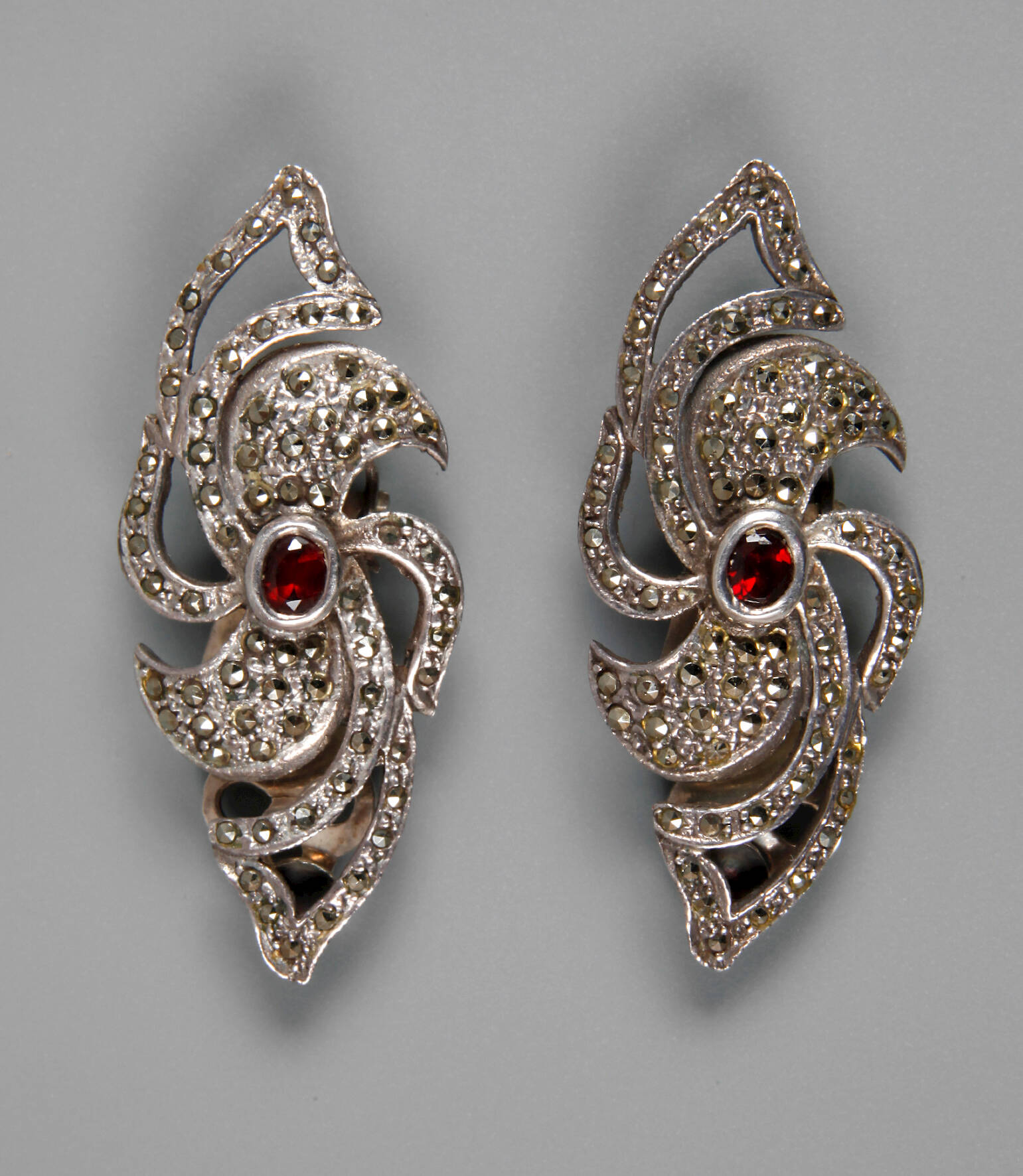 Paar Ohrclips mit Markasiten