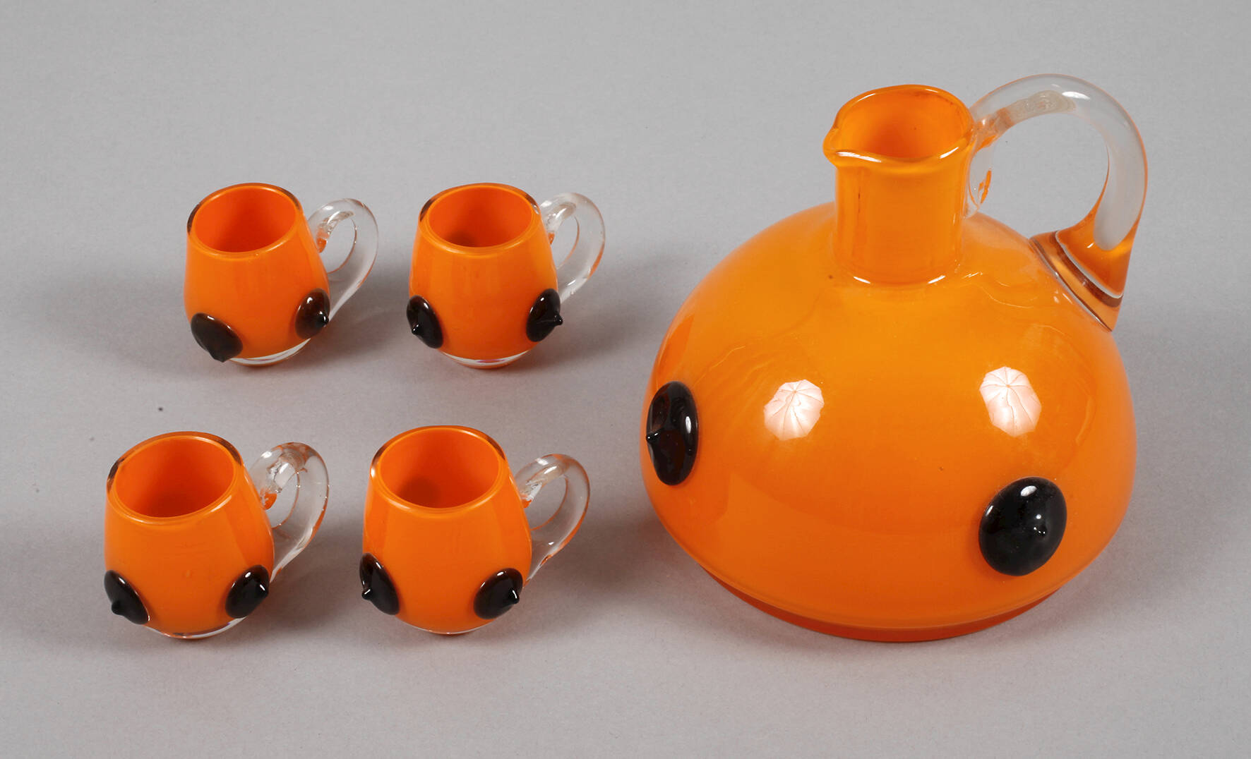 Loetz Wwe. Likörgarnitur aus der Tangoserie