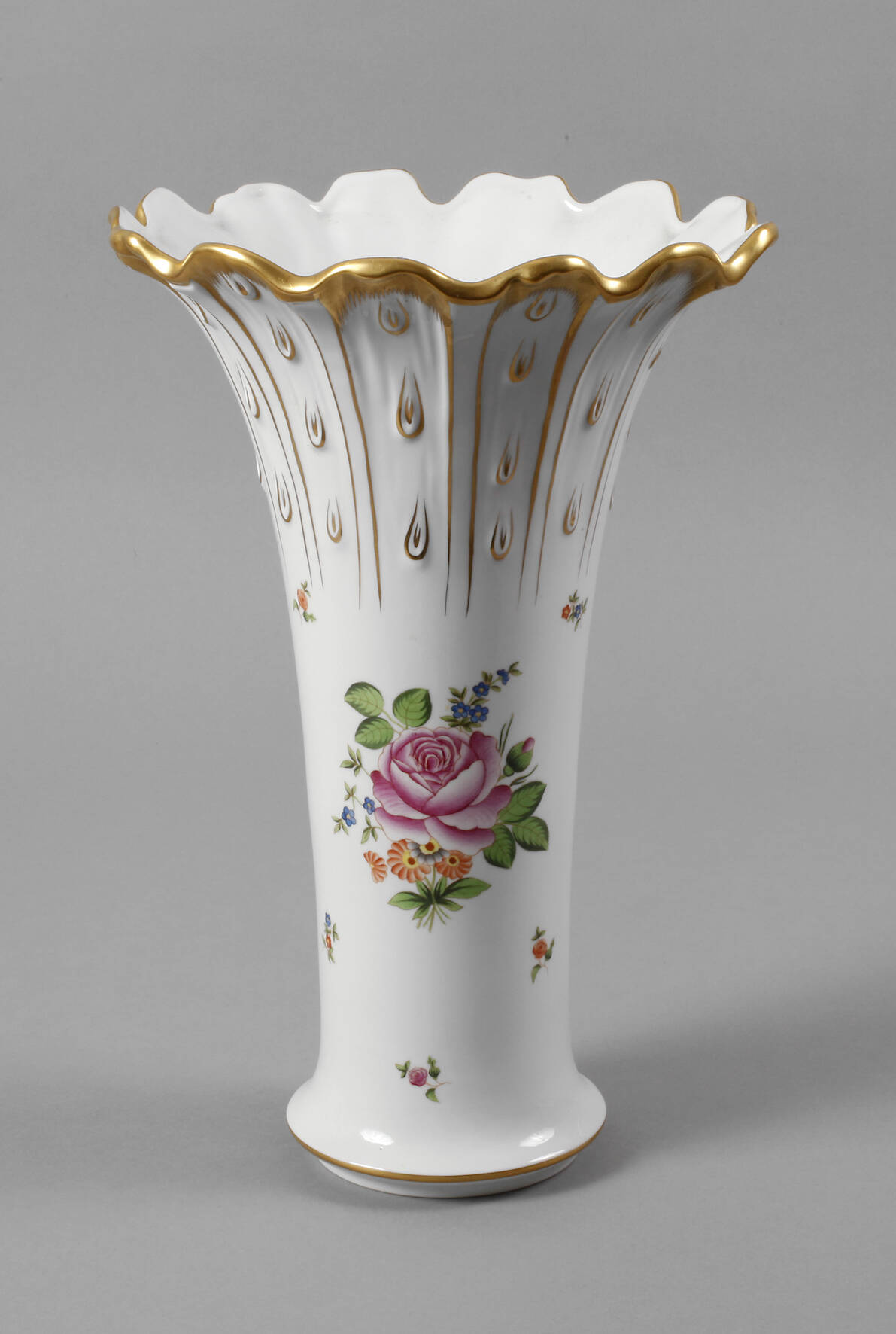 Herend Ungarn Vase "Petit Bouquet de Rose"