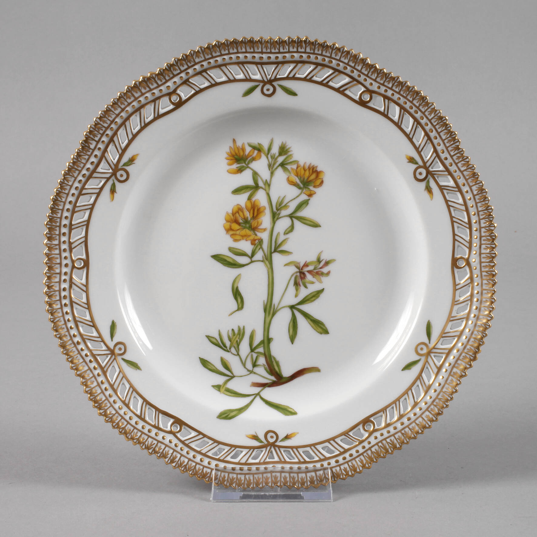 Royal Copenhagen Durchbruchteller "Flora Danica"