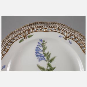 Royal Copenhagen Durchbruchteller "Flora Danica"