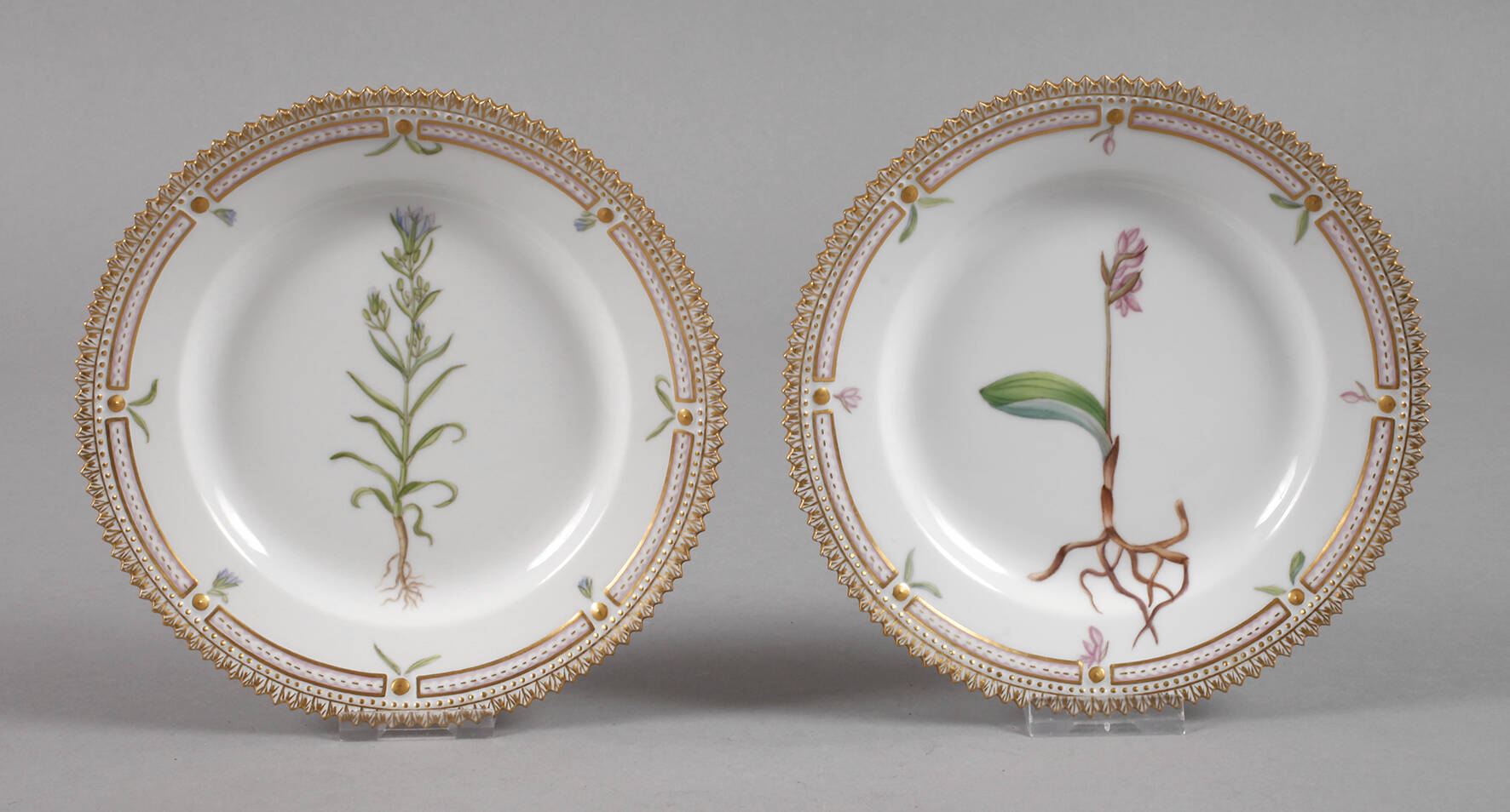 Royal Copenhagen Paar Brotteller "Flora Danica"