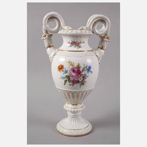 Meissen Teichert Schlangenhenkelvase mit Blumenmalerei
