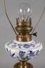 Meissen Petroleumlampe Zwiebelmuster
