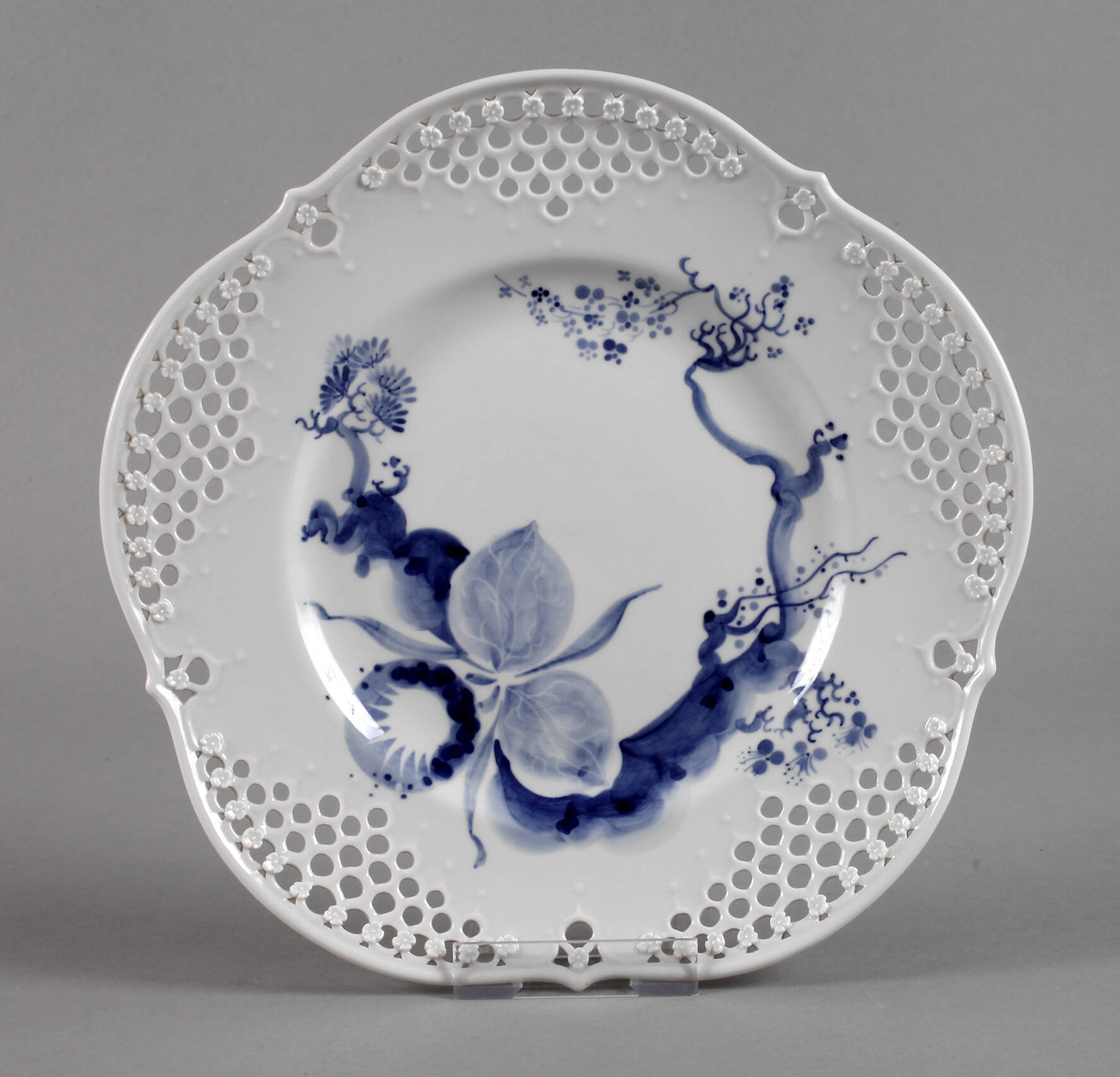 Meissen Teller "Orchidee auf Ast"