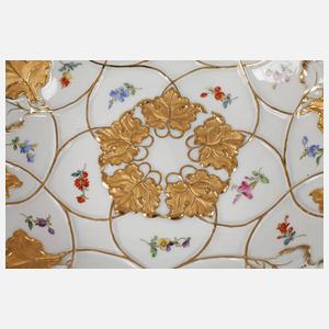 Meissen Prunkschale Streublümchendekor