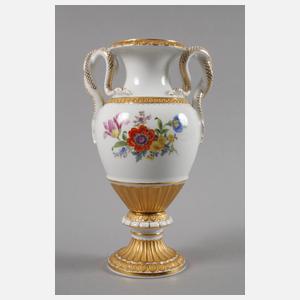 Meissen "Schlangenhenkelvase" mit Blumenmalerei