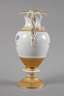 Meissen "Schlangenhenkelvase" mit Blumenmalerei