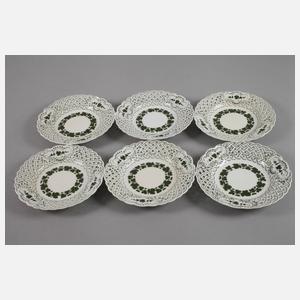 Meissen sechs Durchbruchteller und Schale Weinlaubdekor