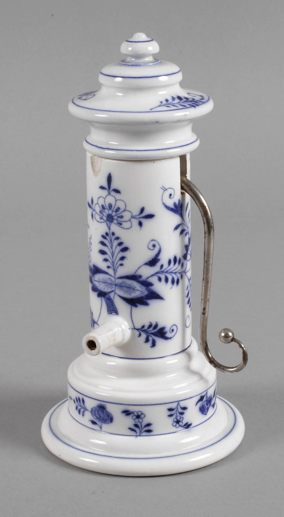 "Mostrich-Brunnen" mit Zwiebelmuster