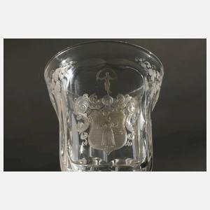 Biedermeierglas mit Wappen