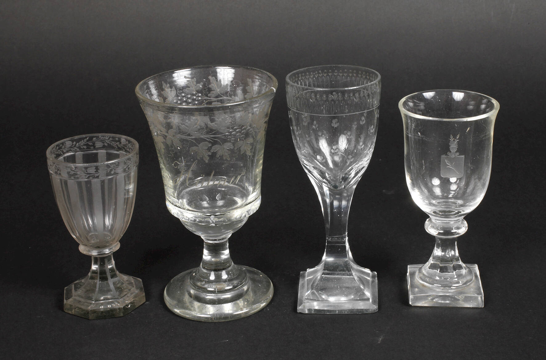 Vier Trinkgläser Biedermeier