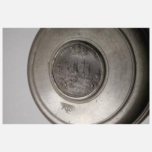 Großer Glaswalzenkrug mit Nürnberger Stadtansicht