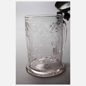 Großer Glaswalzenkrug mit Nürnberger Stadtansicht