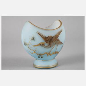 Milchglasvase mit asiatischem Reiherdekor