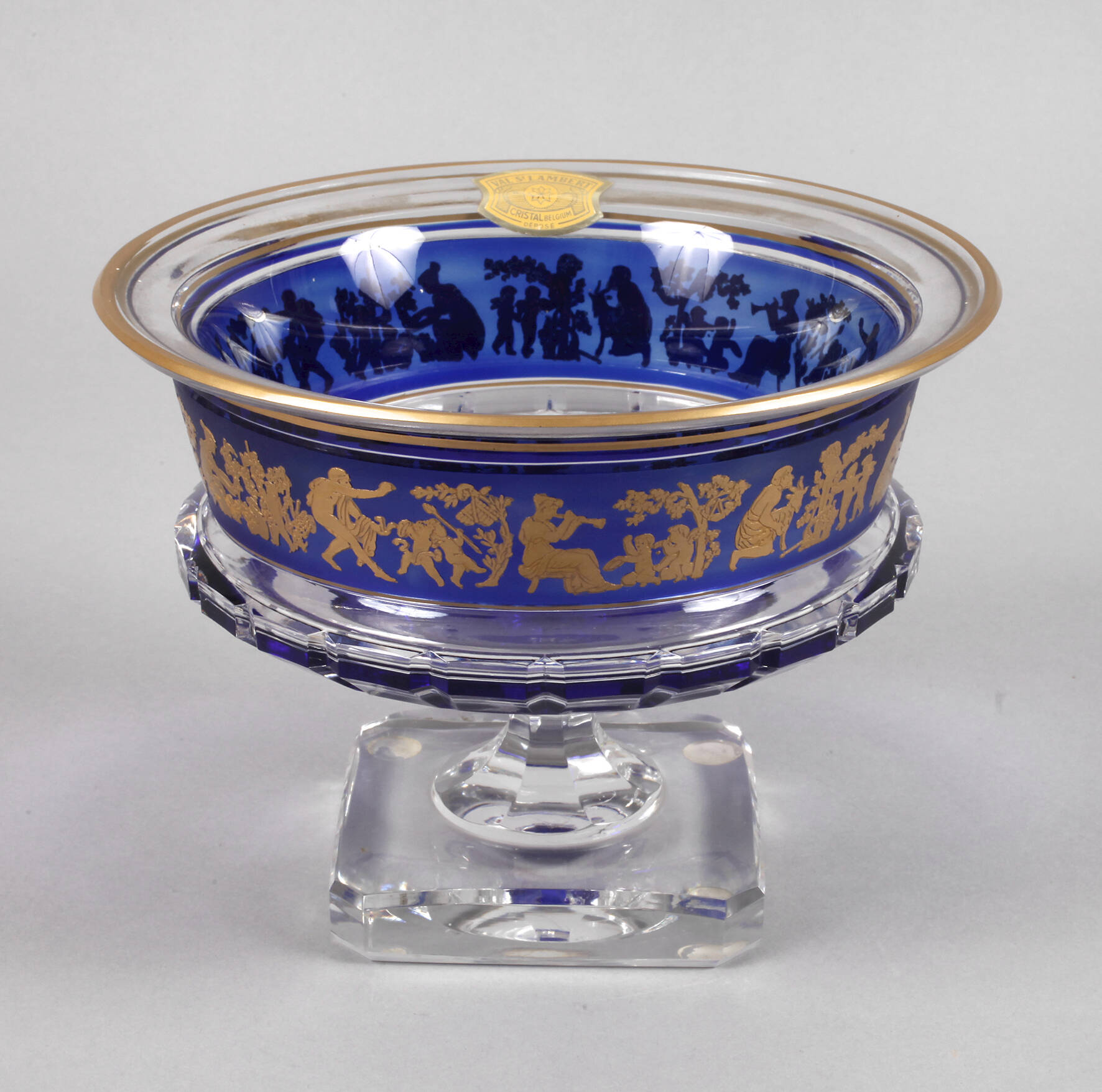 Val St. Lambert Fußschale mit Figurenfries