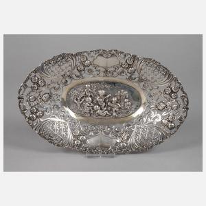 Silberschale mit musizierenden Putten