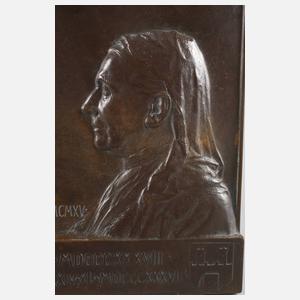 August Bauer, Relief "August und Auguste Bagel"