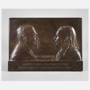 August Bauer, Relief "August und Auguste Bagel"