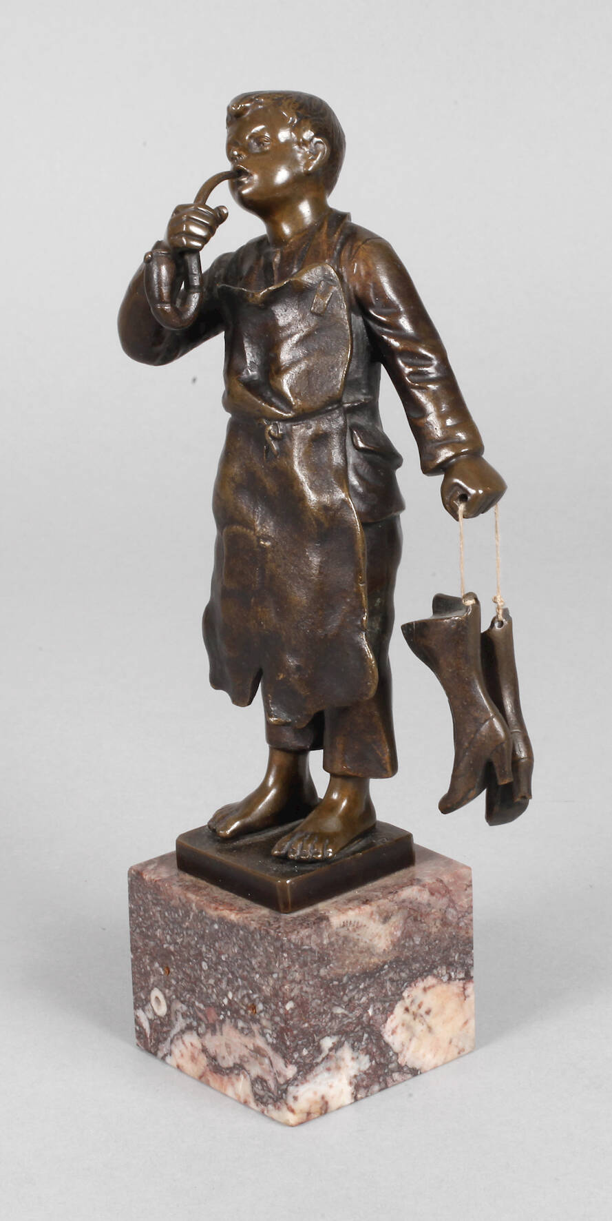 Otto Schmidt-Hofer, Schusterjunge