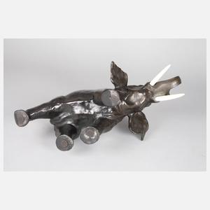 Großer schreitender Elefant