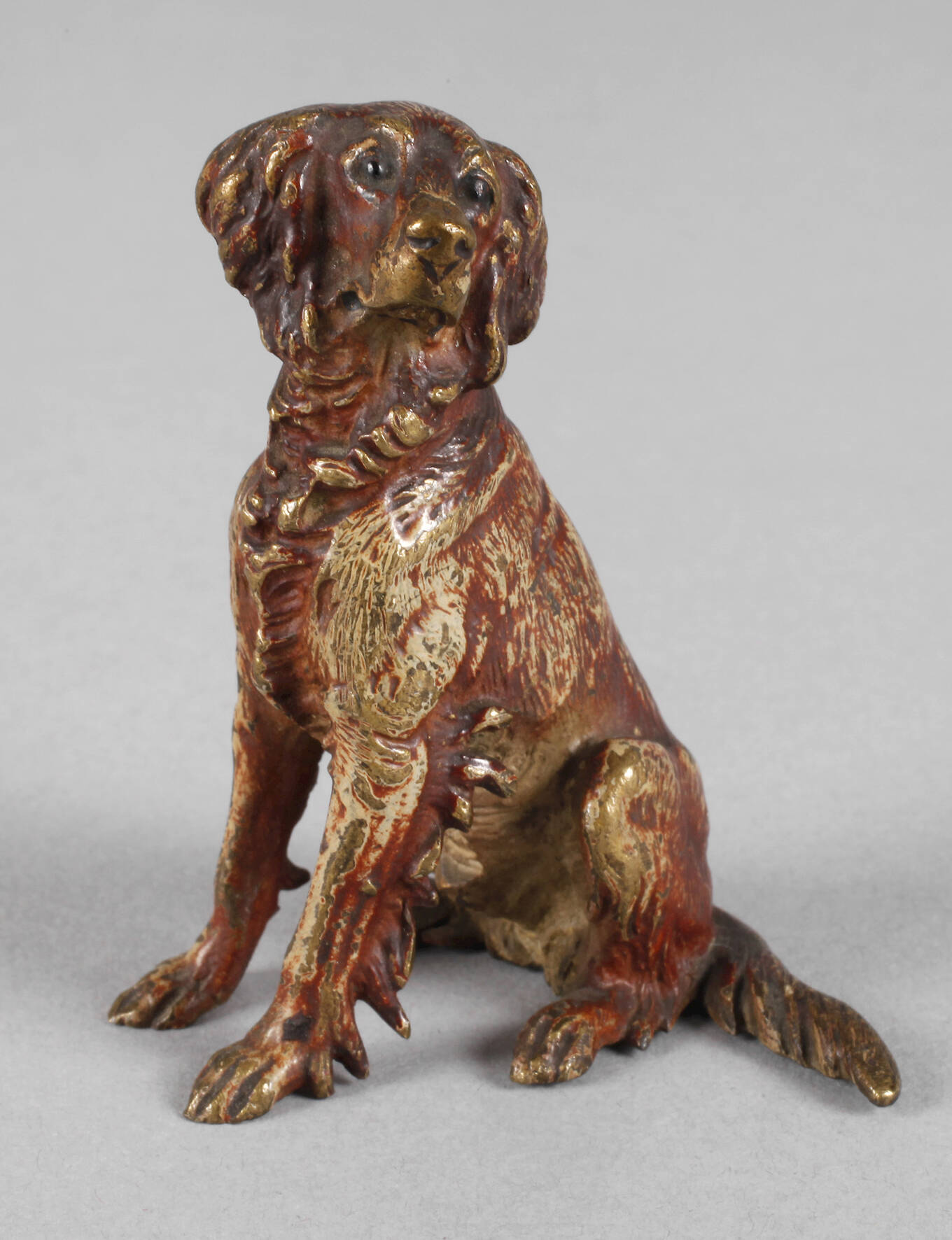 Wiener Bronze sitzender Hund