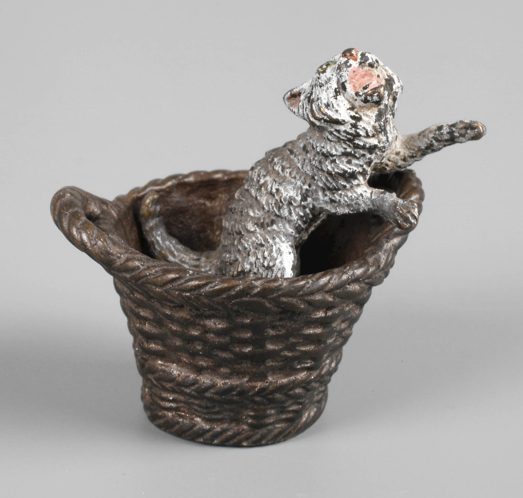 Wiener Bronze Katze und Korb
